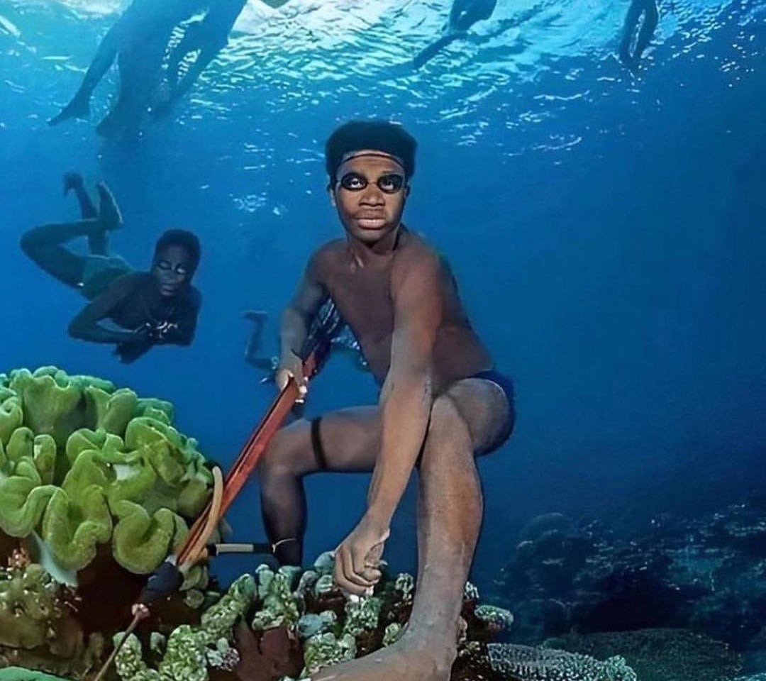 the-bajau-tribe-also-known-as-sea-nomads-famous-for-their-v0-bqe96nasd15d1